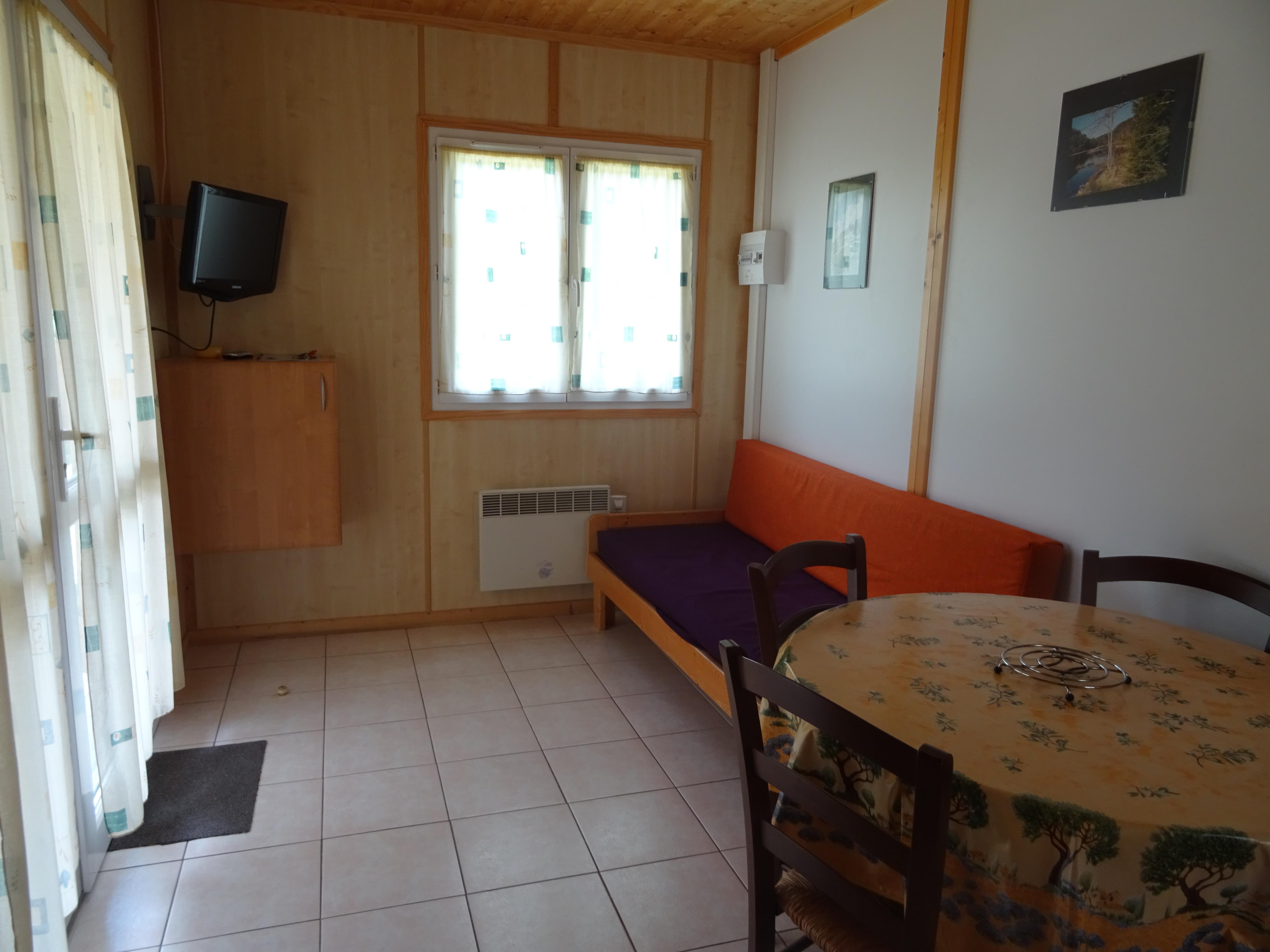 Location - Chalet Accessible 35 M² 2 Chambres - Camping de Belle Hutte