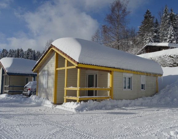 Location - Chalet 35M² 2 Chambres - Camping de Belle Hutte