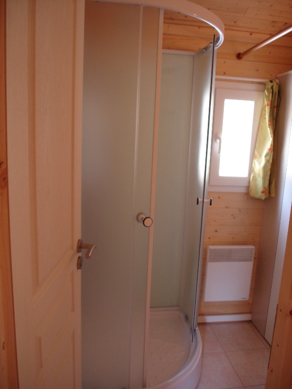 Location - Chalet 35 M² 3 Chambres - Camping de Belle Hutte