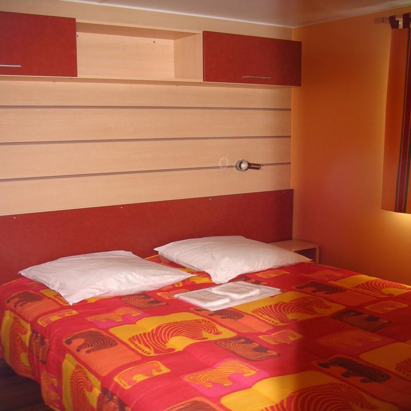 Location - Mobilhome Confort (2 Adultes Maxi) - Camping les PEUPLIERS