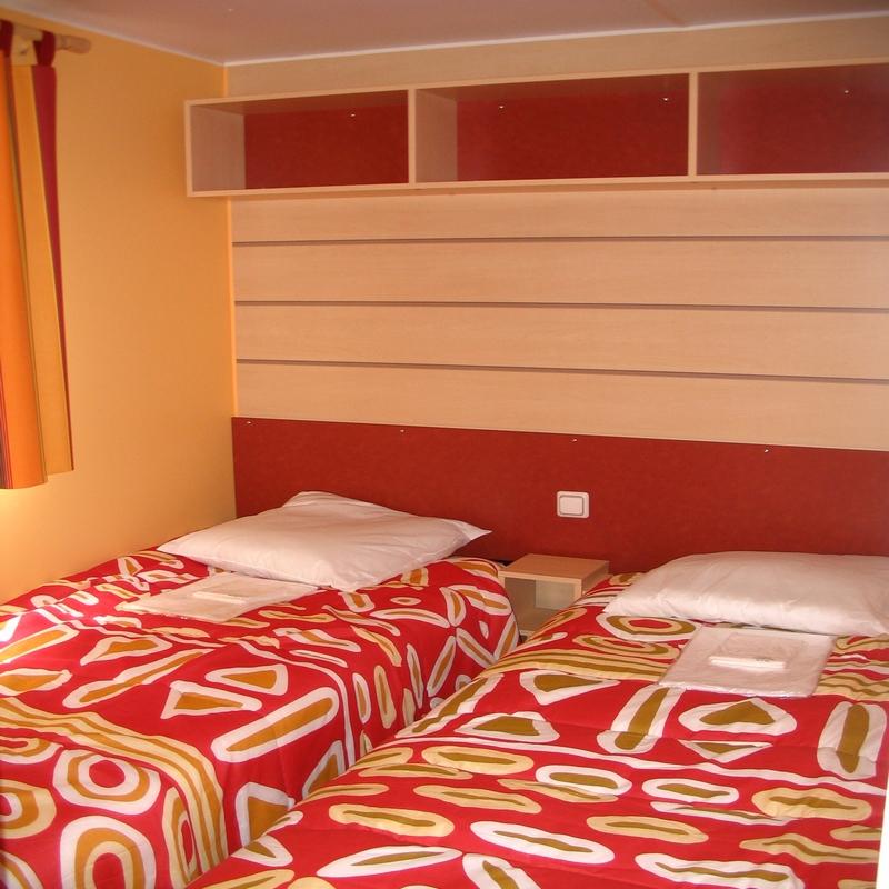 Location - Mobilhome Confort (2 Adultes Maxi) - Camping les PEUPLIERS