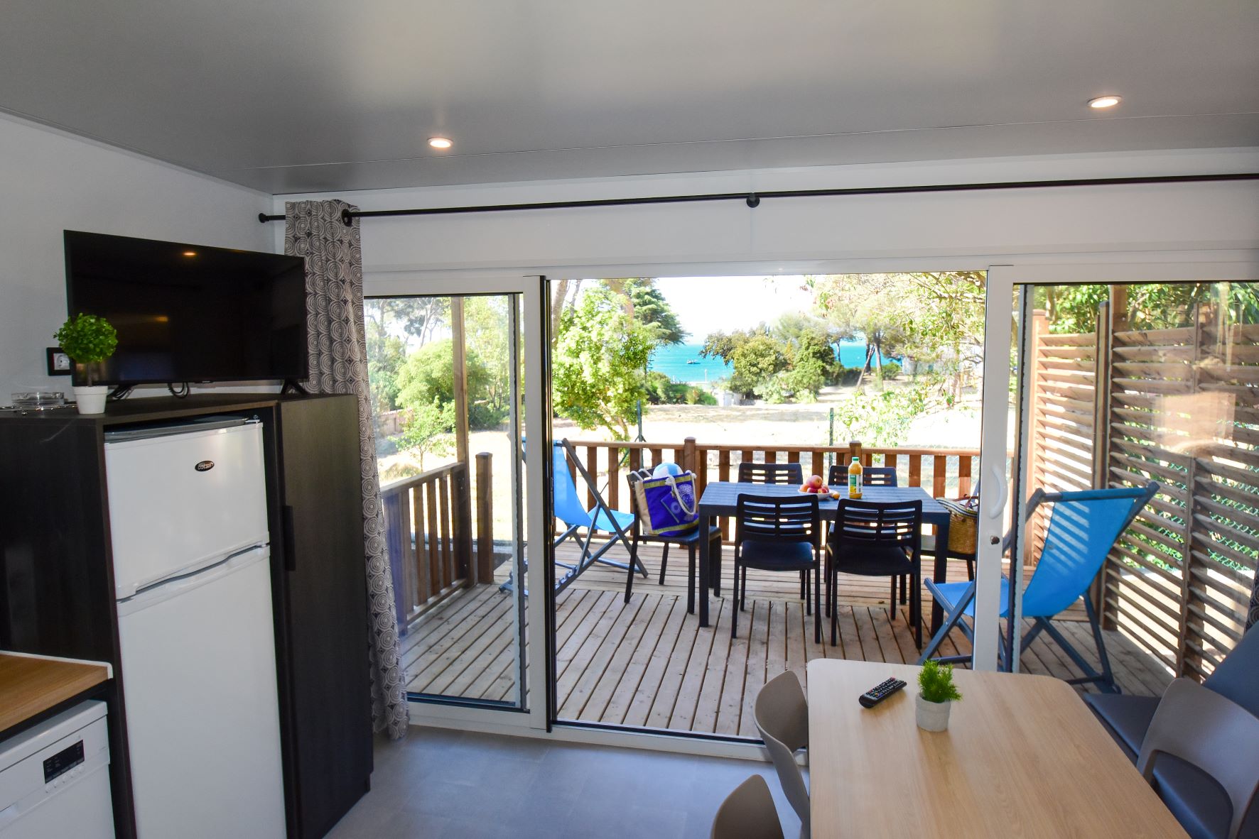 Accommodation - Mobile-Home Belvédère 2 Bedrooms Méditerranée - Camping Plage du Dramont