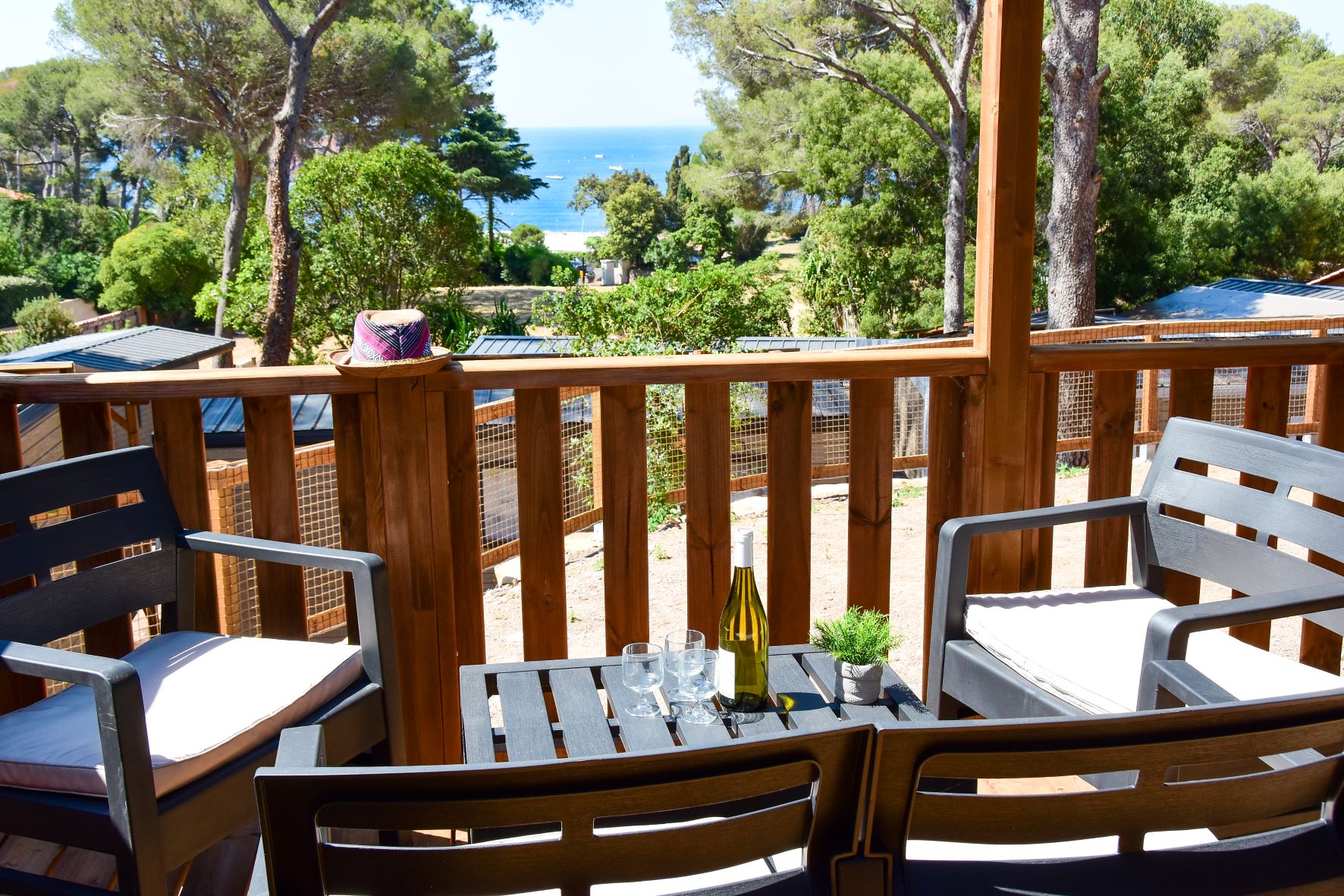 Accommodation - Mobile-Home Belvédère 2 Bedrooms Méditerranée - Camping Plage du Dramont