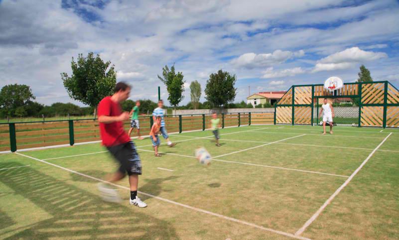 Sport activities Huttopia La Plage Blanche - Ounans Sport activities Huttopia La Plage Blanche - Ounans