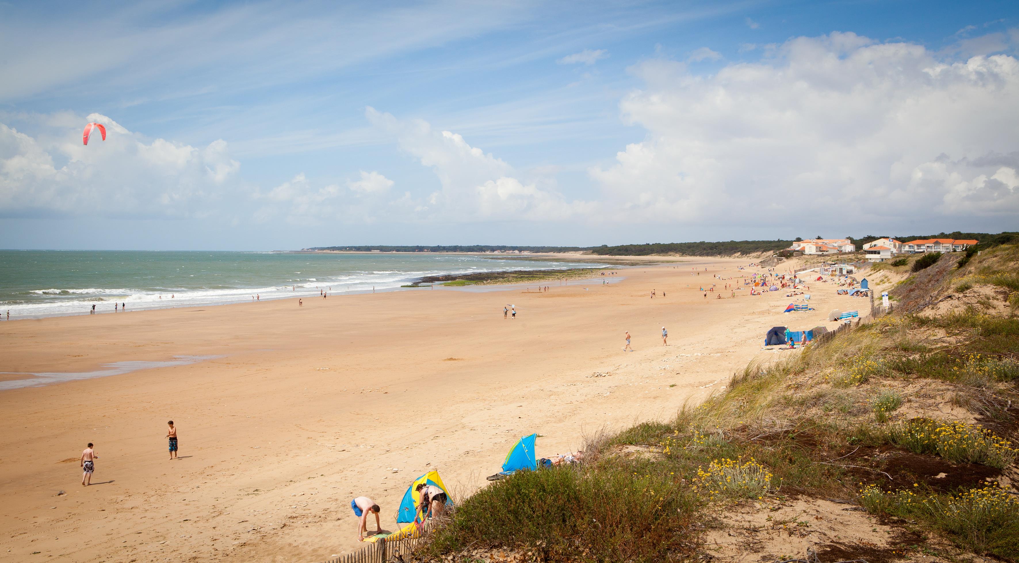 Region Camping Le Petit Rocher**** - Longeville Sur Mer Region Camping Le Petit Rocher**** - Longeville Sur Mer