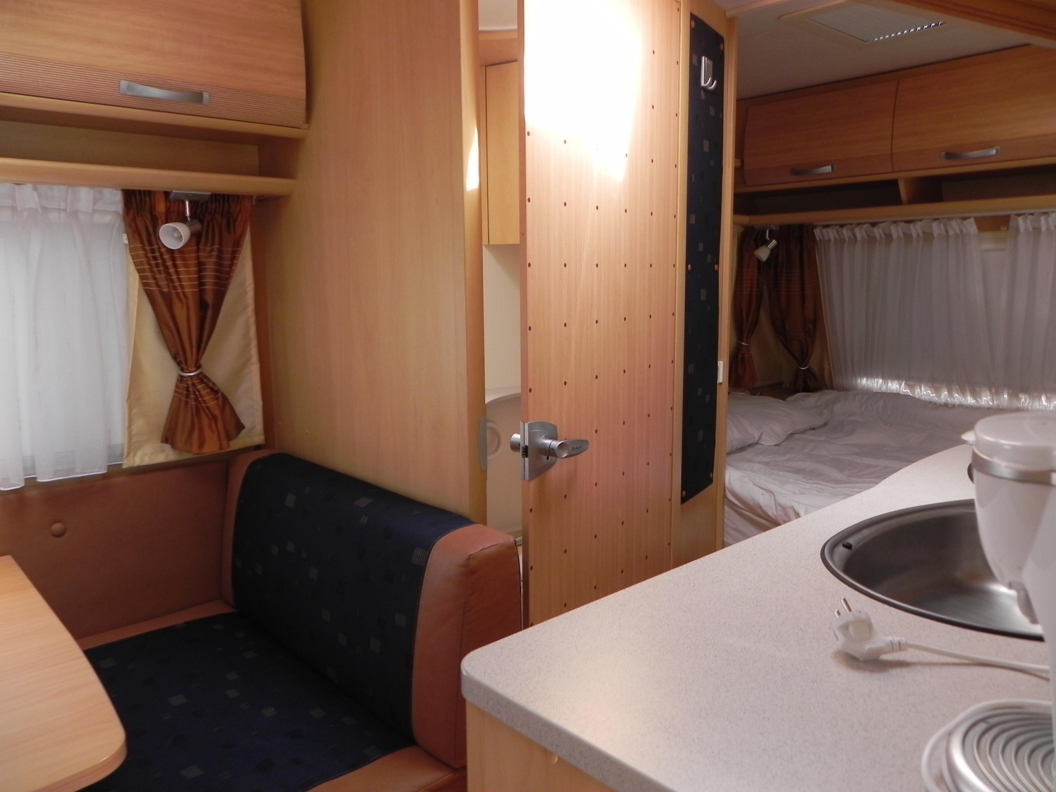Location - Caravane Avec Auvent - Camping Les 2 Lacs