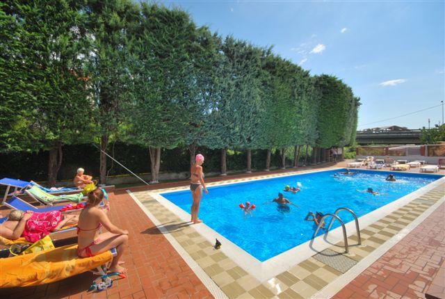 Bathing Camping Dei Fiori - Pietra Ligure (Sv) Bathing Camping Dei Fiori - Pietra Ligure (Sv)
