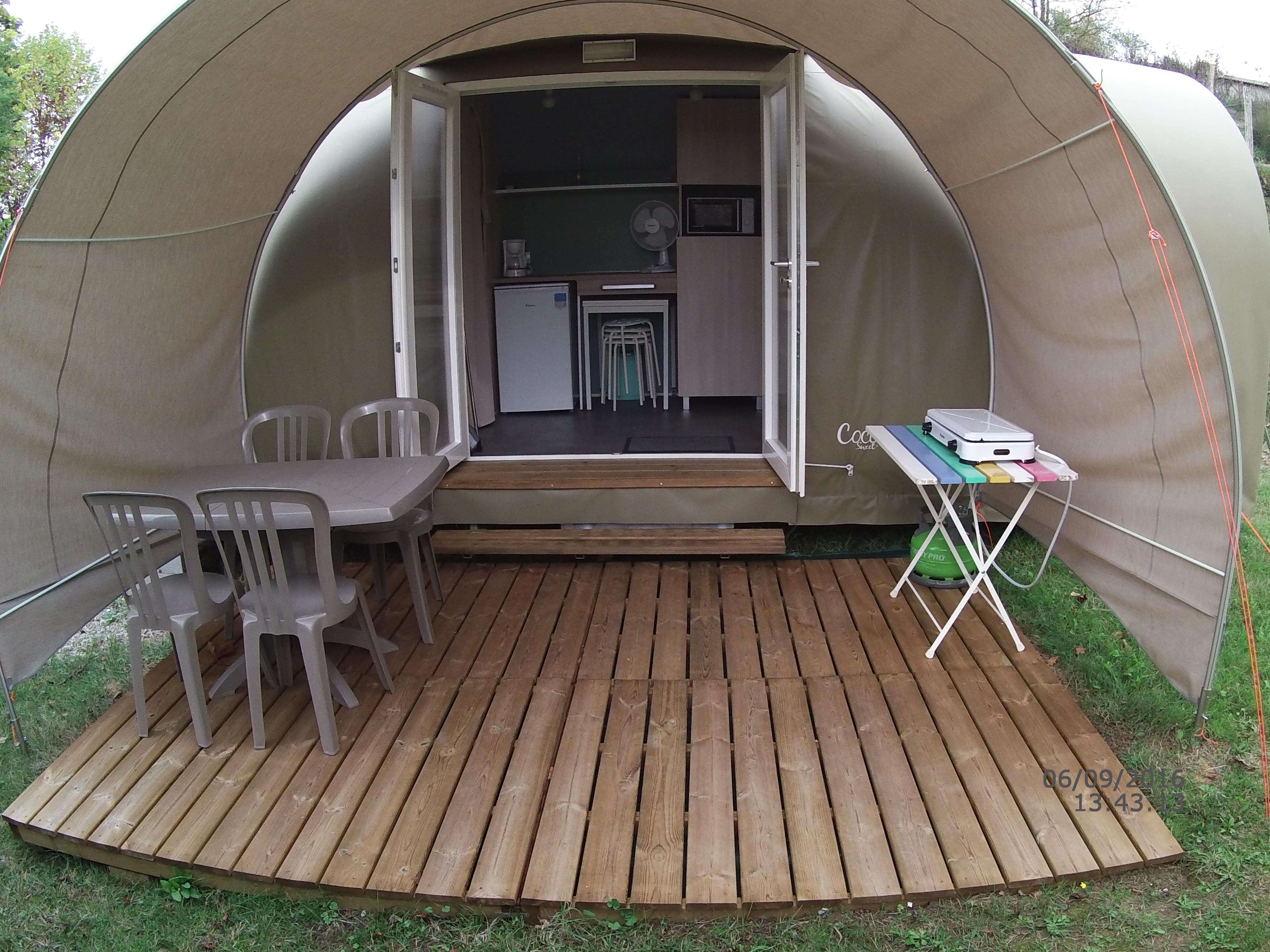 Accommodation - Coco Sweet 16.75 M² (2 Bedrooms - Without Toilet Blocks) - CAMPING LA BASTIDE