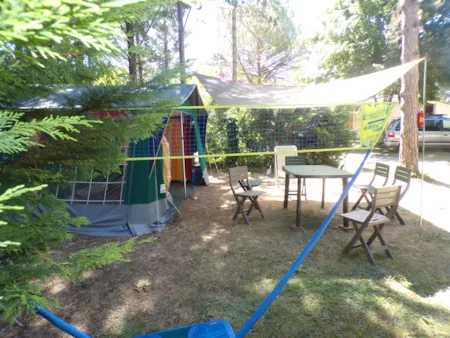 Kampeerplaats(en) - Forfait 2 Personnes + Tente, Caravane Ou Camping-Car Sans Électricité - Camping de la Grande Prade Kampeerplaats(en) - Forfait 2 Personnes + Tente, Caravane Ou Camping-Car Sans Électricité - Camping de la Grande Prade