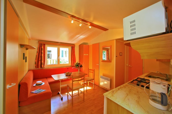 Mobilhome Ohara 4/6 Pers, Wc, Douche, 2 Chambres, Terrasse Couverte 6 Pers.