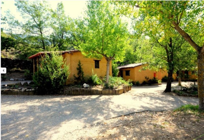 Bungalow 5 People