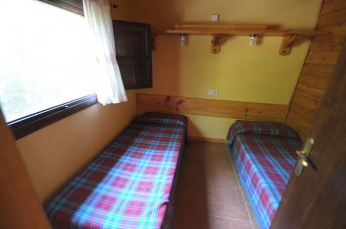 Bungalow 5 People