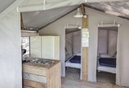 Location - Cabane Lodge Sur Pilotis Standard 34M² (2 Chambres) Dont Terrasse Couverte 11M² - Sans Sanitaires - Flower Camping Les Ilates
