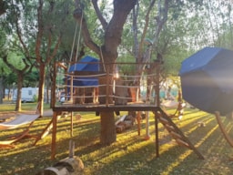 Location - Tree Tent Syrah With Private Garden - Eurcamping Roseto