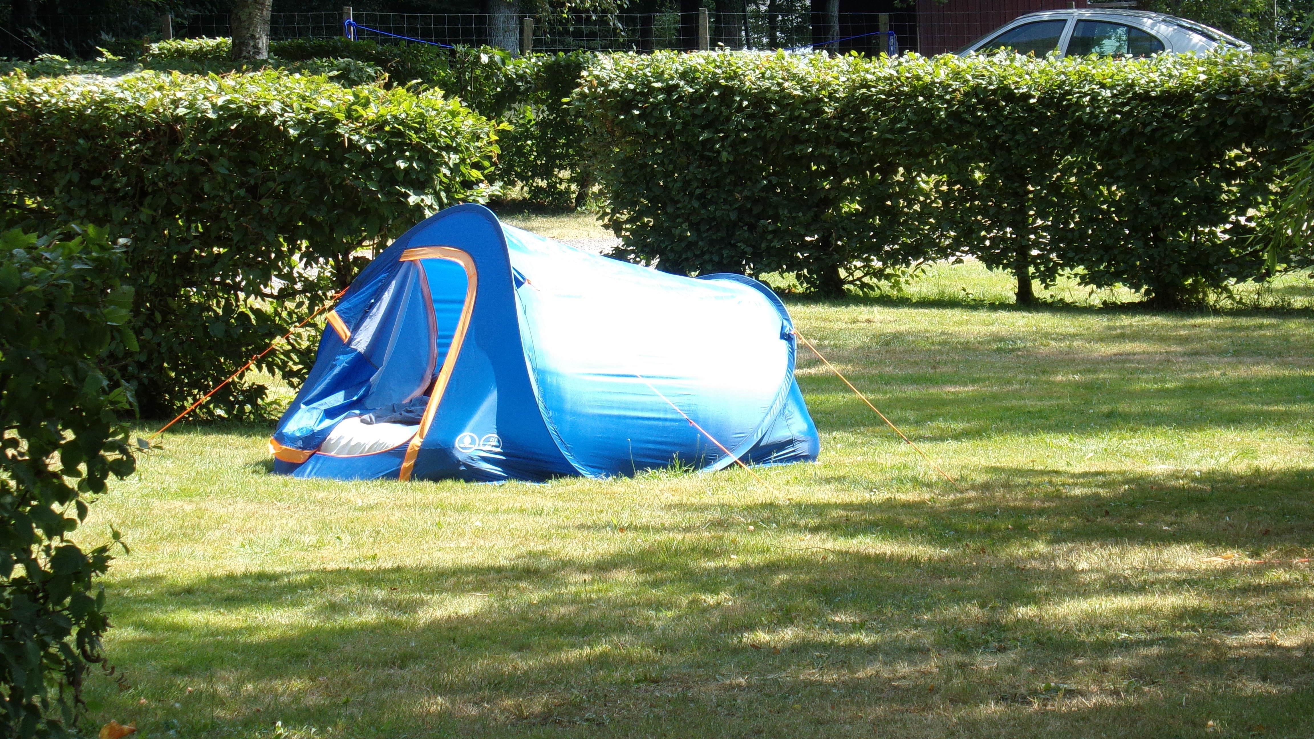 Forfait Eco : Tente + 2 Personnes Incluses Forfait Eco : Tente + 2 Personnes Incluses