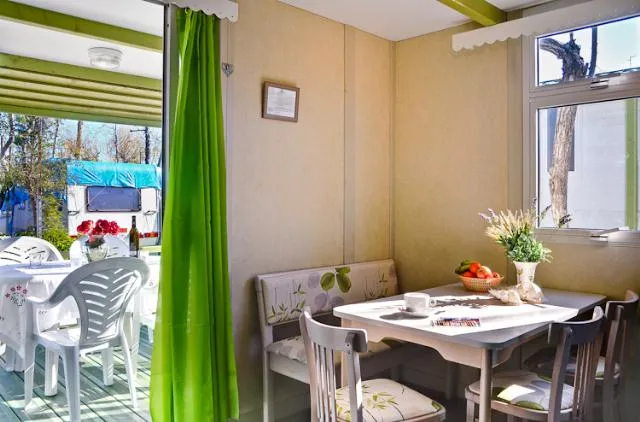 Alojamiento - Bungalow - Camping Playa de Poniente