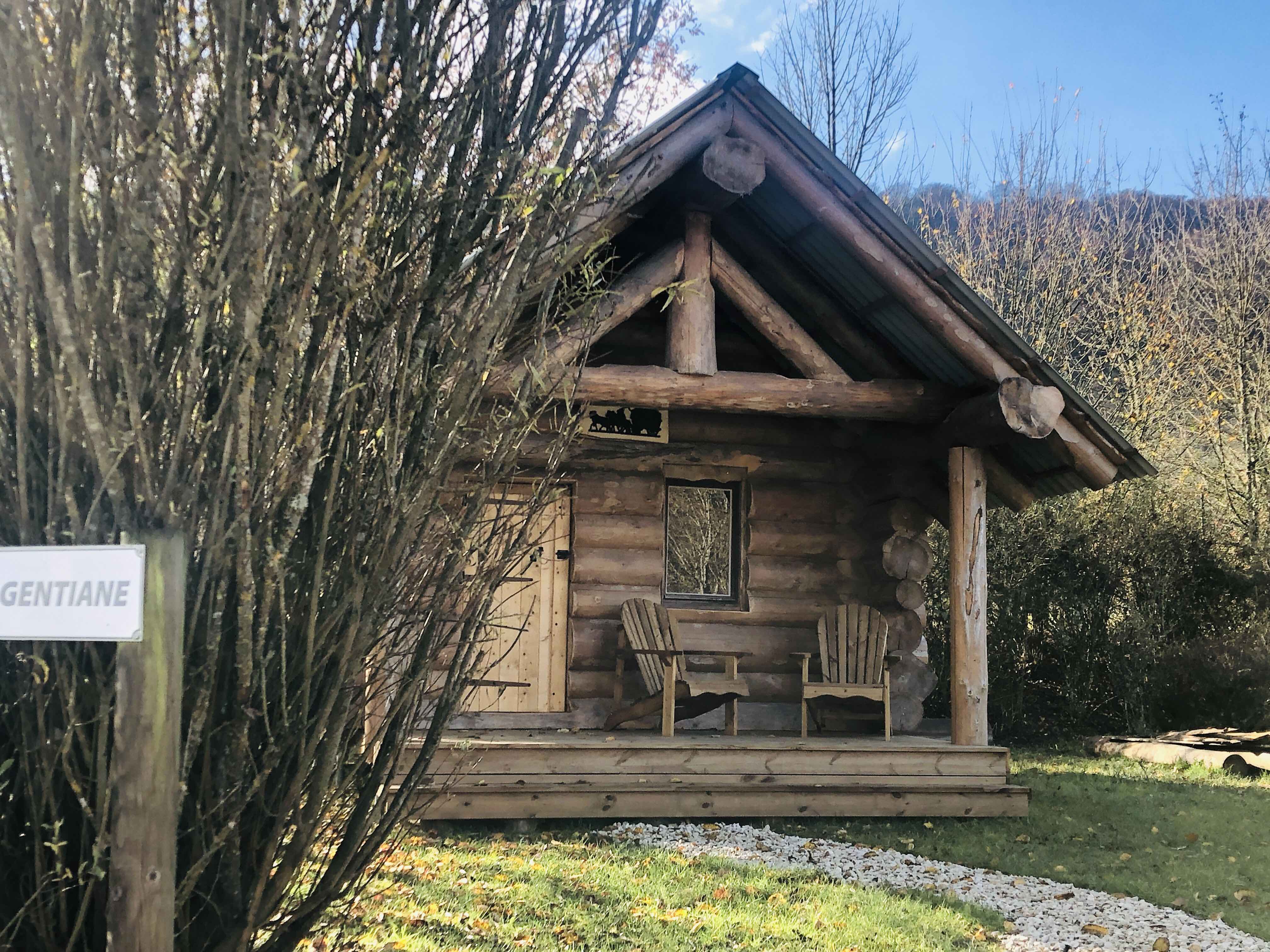 Location - Cottage Valdône - 24M2- 2 Chambres, Cabane Fuste En Véritable Rondins De Bois - Camping Ecologique LA ROCHE D'ULLY