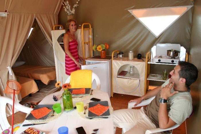 Tenda Lodge Trappeur Standard - 32M² (2 Camere) - Veranda Coperta - Senza Sanitari