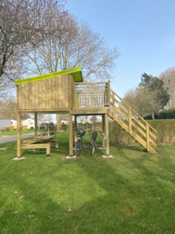 Location - Camp Etoile 4M² - Sans Sanitaire - Terrasse Non Couverte + Table Tarif Spécial Randonneur / Cycliste - Flower Le Domaine du Rompval