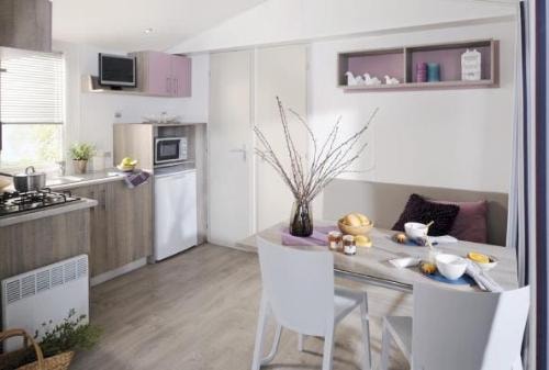 Mobilhome Loggia 2 Chambres Pour Max 4 Pers.