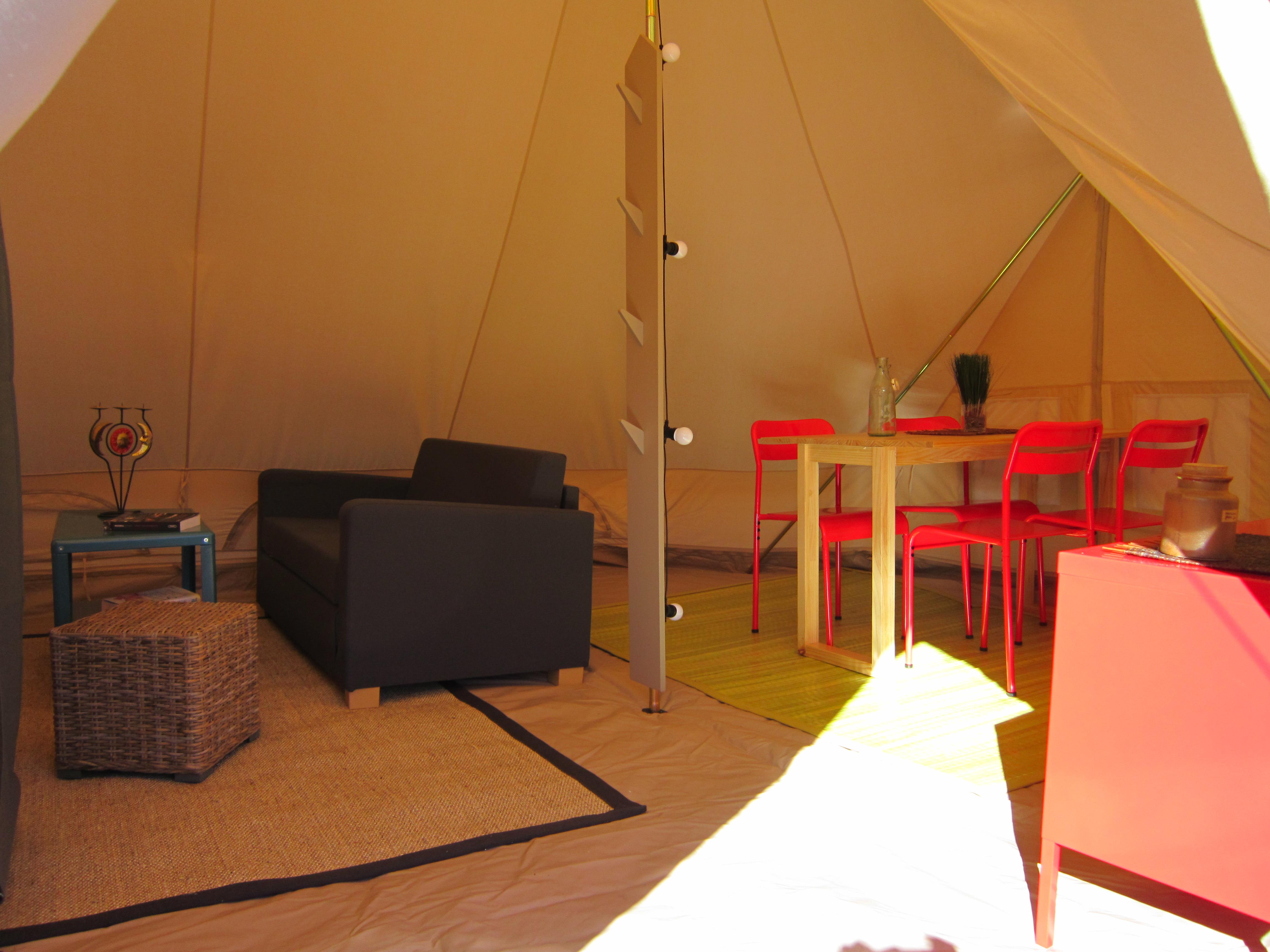 Accommodation - Nomadic Tent 36M² 2 Bedrooms + Terrace 10M² - No Bathroom - Flower Camping La Rochelambert