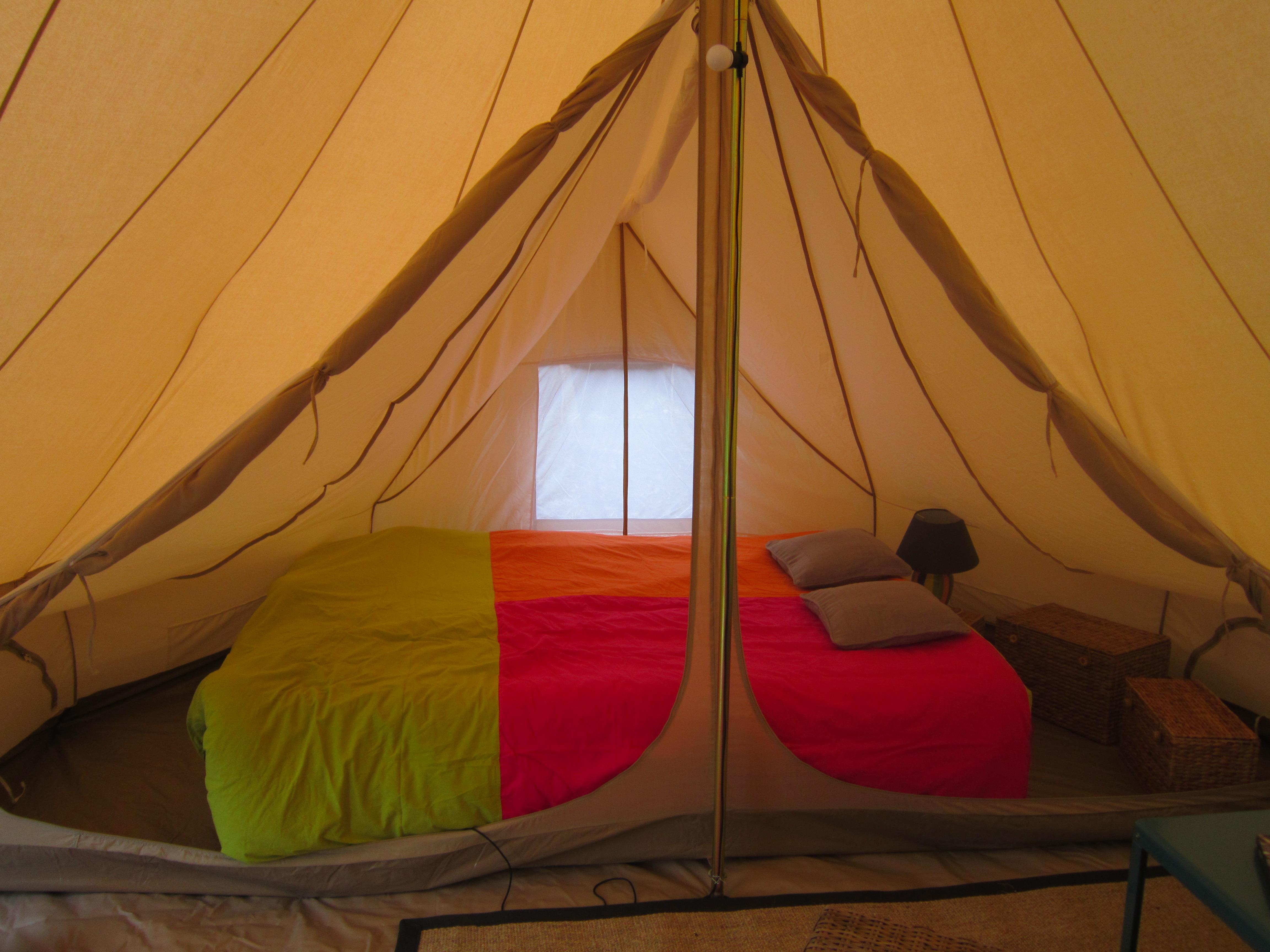 Accommodation - Nomadic Tent 36M² 2 Bedrooms + Terrace 10M² - No Bathroom - Flower Camping La Rochelambert