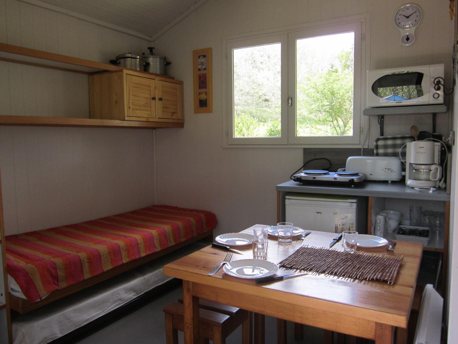 Accommodation - Cabanon Standard Jaune 12M² 1 Bedroom + Terrace 3M² - Without Toilet Block - Flower Camping La Rochelambert
