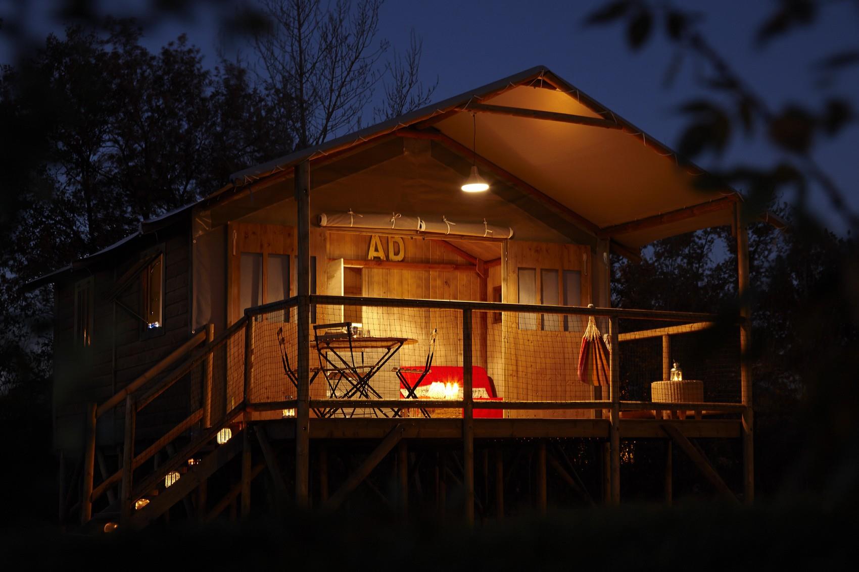 Accommodation - Cabin Lodge 4 Saisons Confort 25M² - 25M²- 2 Bedrooms + Sheltered Terrace 12M² - Flower Camping La Rochelambert