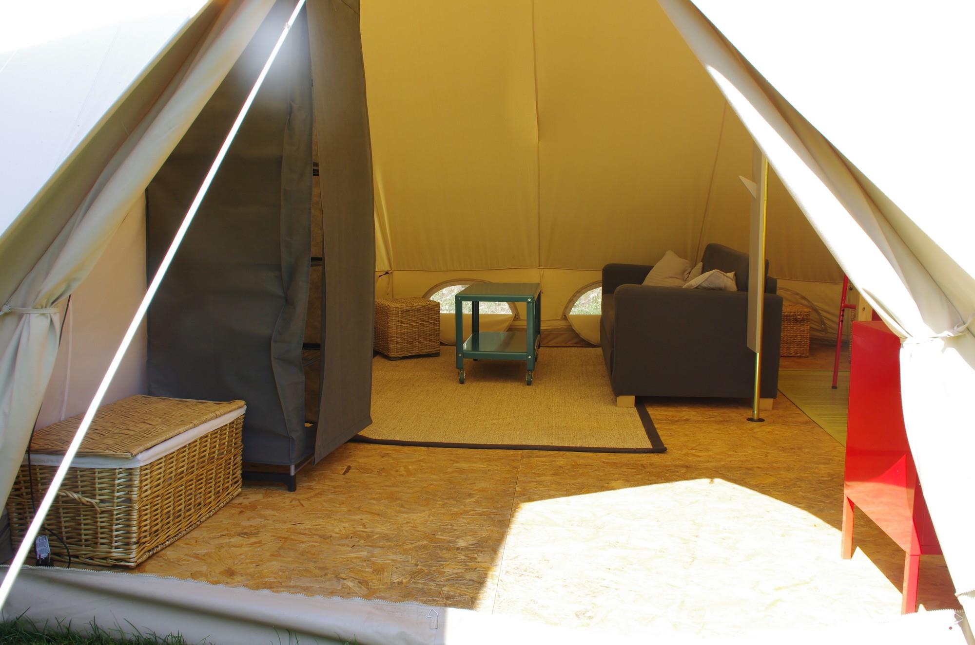 Accommodation - Nomadic Tent 36M² 2 Bedrooms + Terrace 10M² - No Bathroom - Flower Camping La Rochelambert