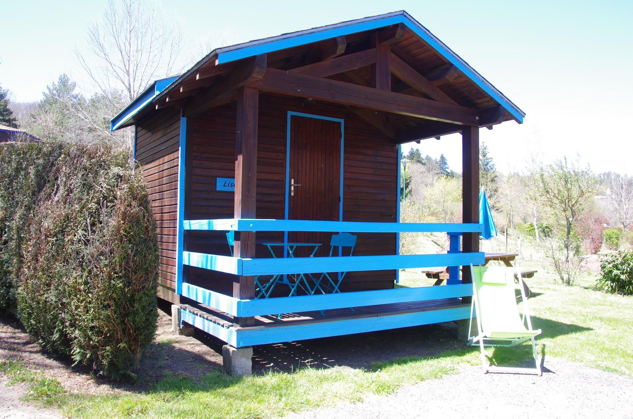 Accommodation - Cabanon Standard Bleu 8M² + Terrace 3M² - Without Toilet Block - Flower Camping La Rochelambert