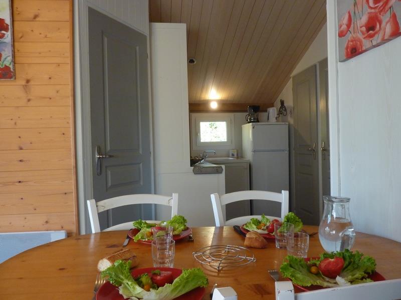 Accommodation - Chalet Jade Confort 30M² 2 Bedrooms + Sheltered Terrace 15M² - Flower Camping La Rochelambert