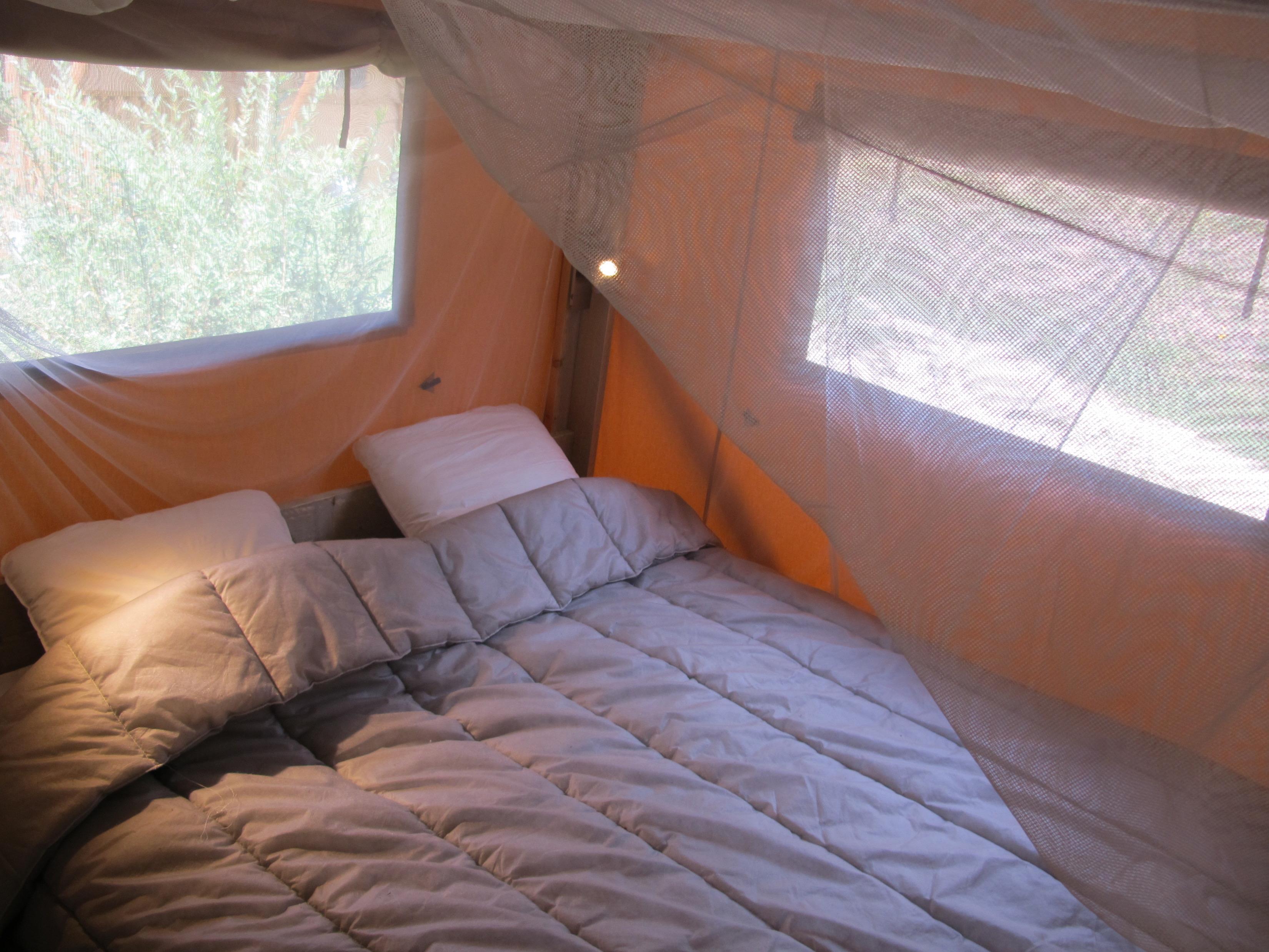 Mietunterkunft - Safaritent, 2 Chambres Avec Terrasse Couverte, 38M² - Camping La Chatonnière