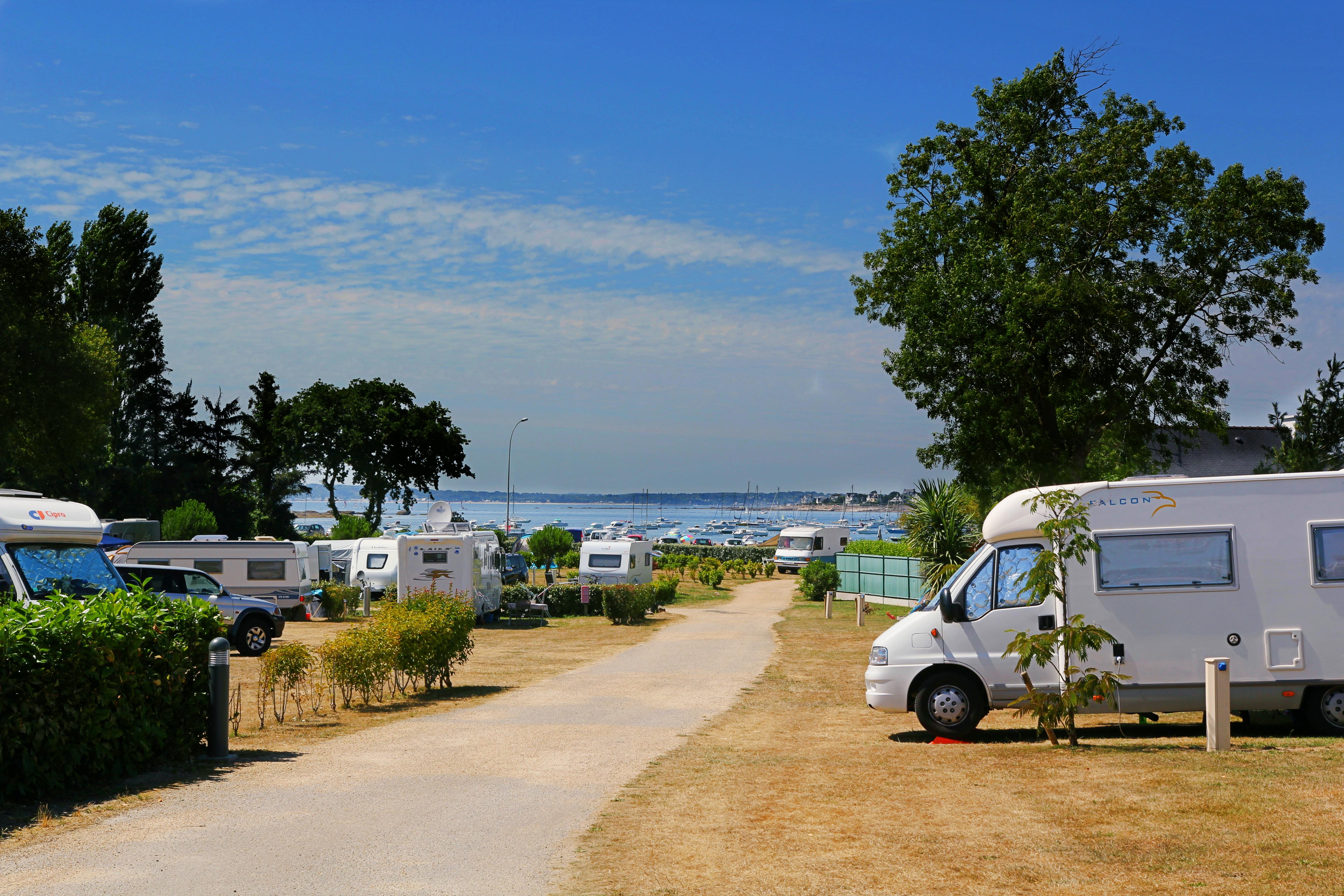 Emplacement - Emplacement (1 Tente, Caravane Ou Camping-Car / 1 Voiture / Électricité 10A / Eau) - Camping LE CABELLOU PLAGE*****