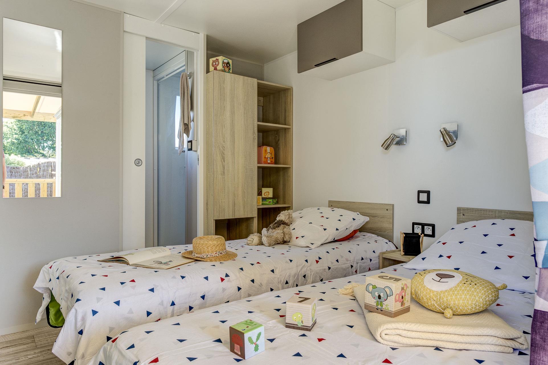 Location - Premium Iroise - 32M² - 2 Chambres 2 Salles D'eau - Camping LE CABELLOU PLAGE*****