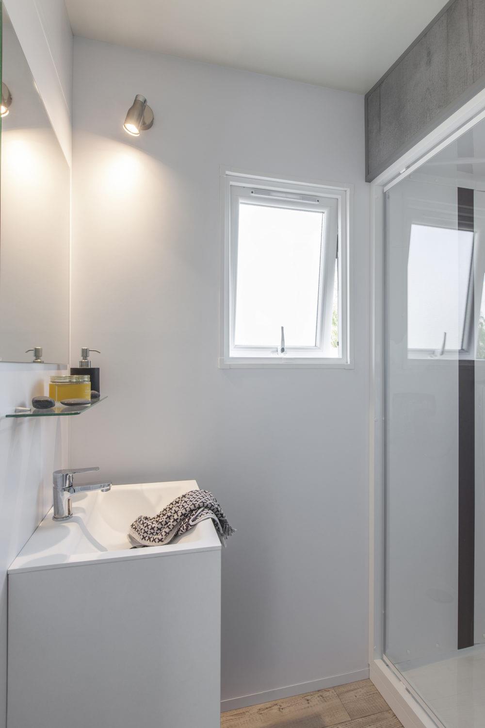 Location - Évasion Groix - 25 M² - 2 Chambres - Camping LE CABELLOU PLAGE*****