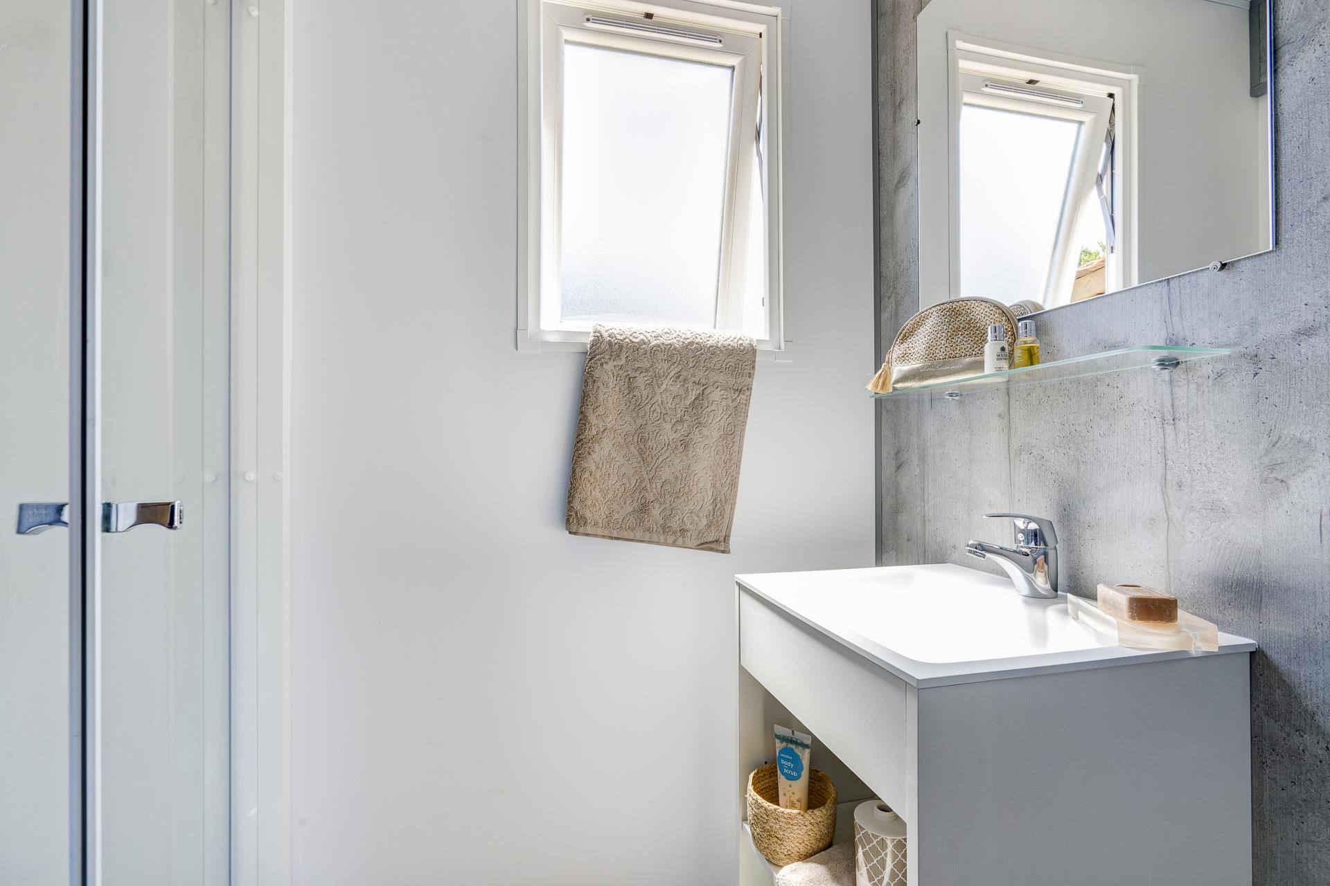 Location - Évasion Belle-Étoile - 32M² - 3 Chambres - Camping LE CABELLOU PLAGE*****