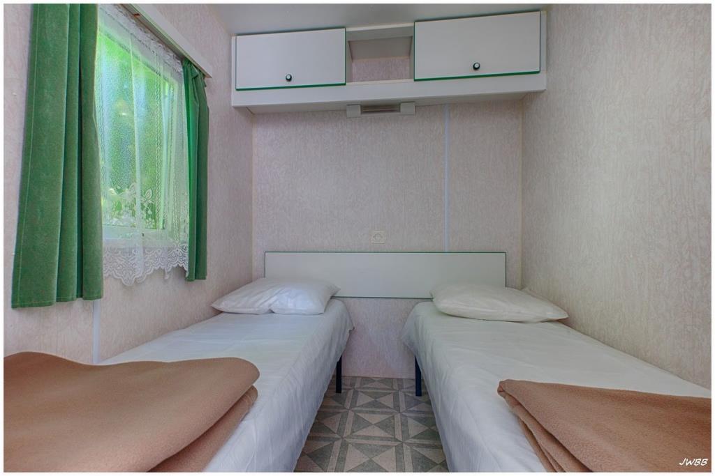 Accommodation - Mobil Home Parc Longue Legue - 21 M² - Dimanche - Camping Saint-Pal