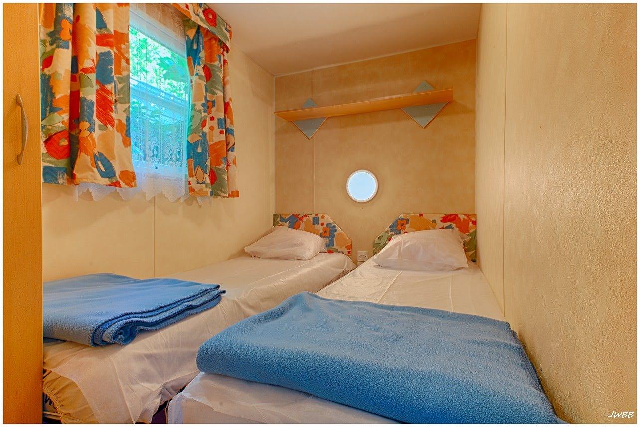 Accommodation - Mobil Home Mercure Type 2 (Avant Année 2007)- 21 M² - Sunday - Camping Saint-Pal