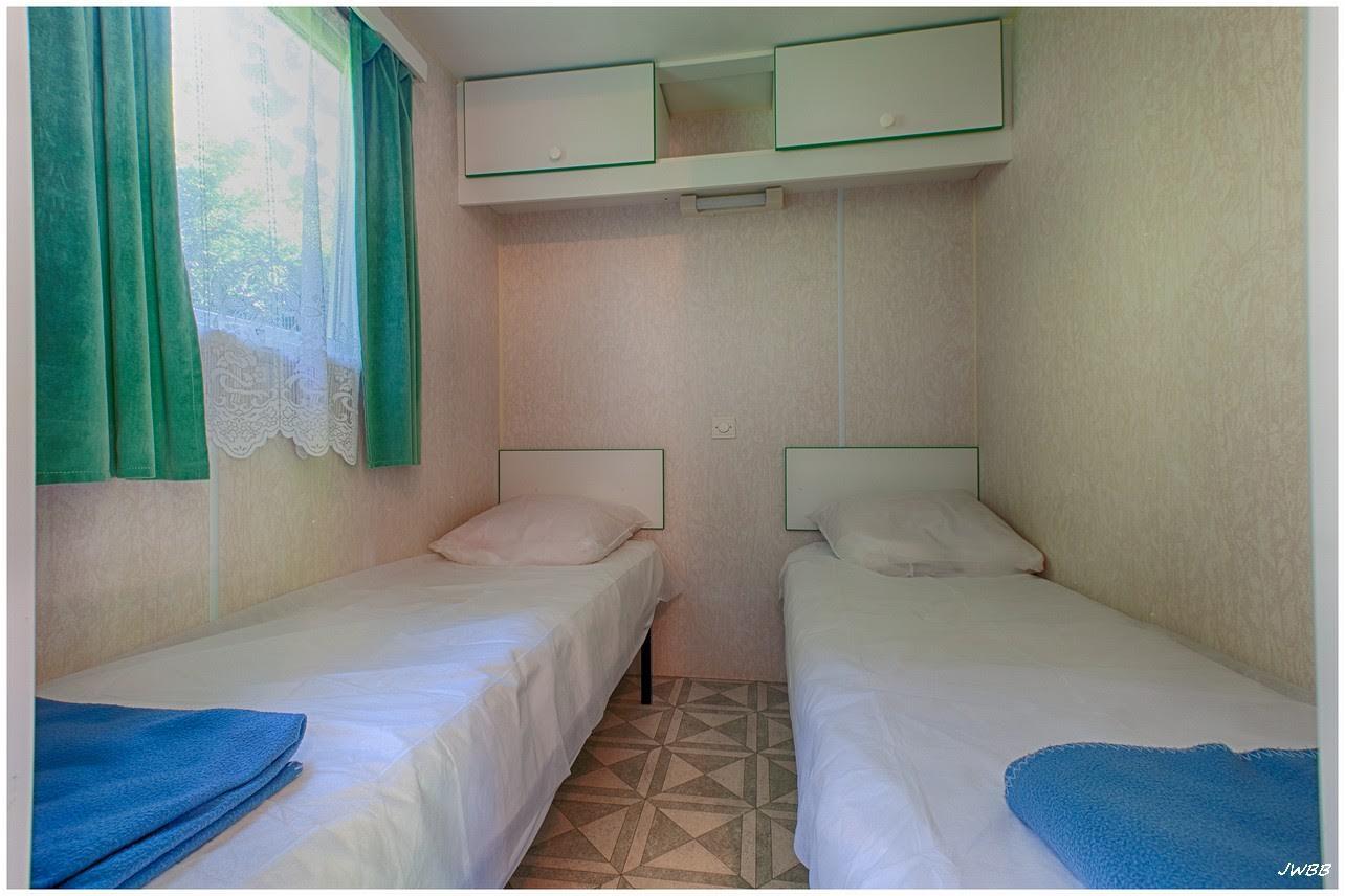 Accommodation - Mobil Home Vénus - No Bathroom - Camping Saint-Pal