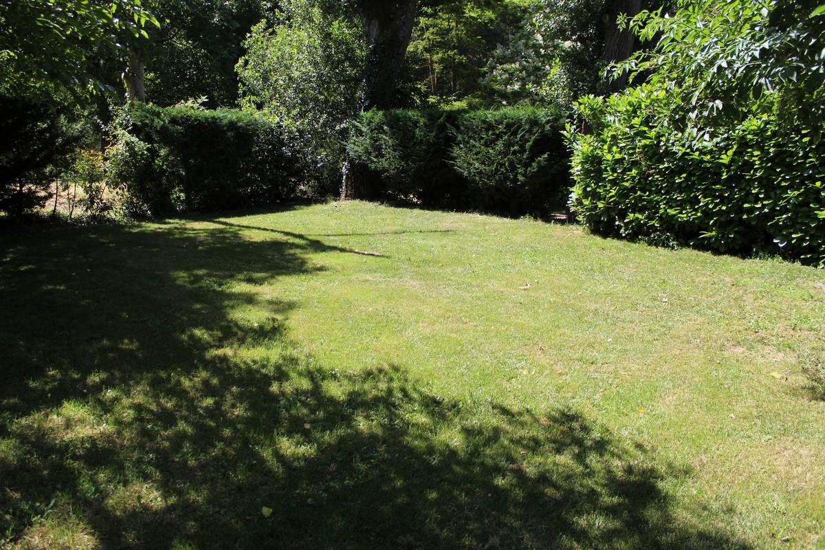 Pitch - Emplacement Super Confort (Avec Électricité 10A) Au Parc Longue Lègue - Camping Saint-Pal