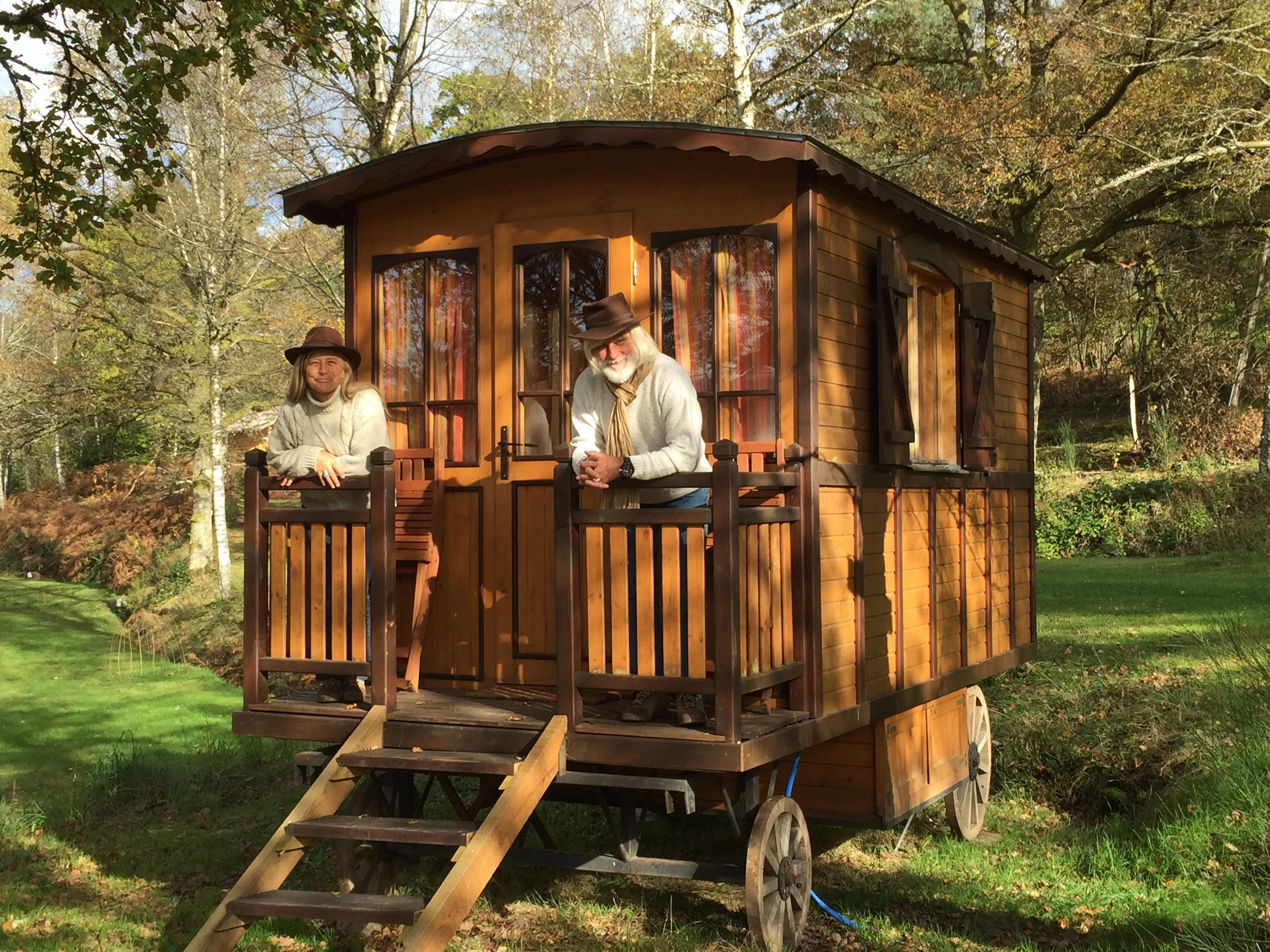 Location - Roulotte - Camping du Mettey****