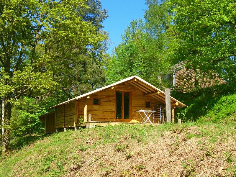 Location - Cabane Du Trappeur - Camping du Mettey****