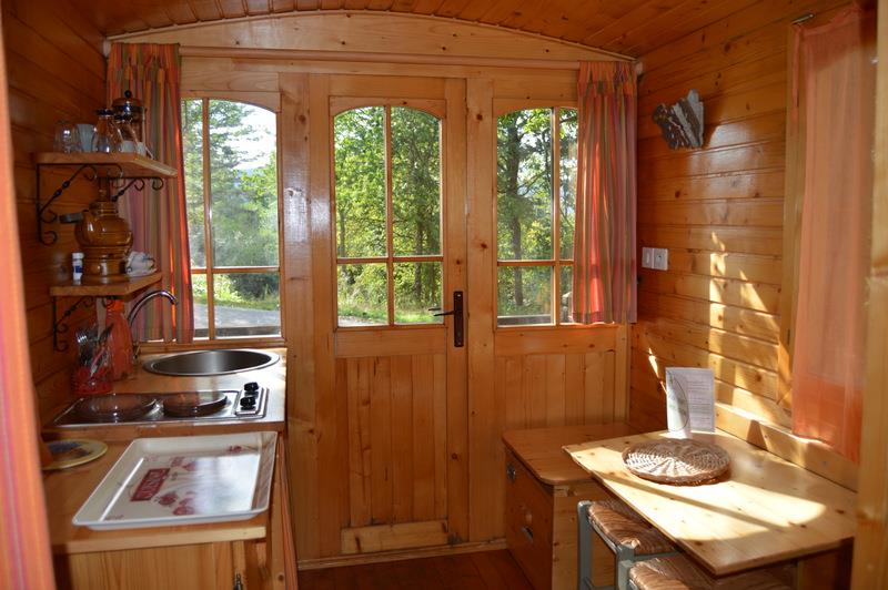 Location - Roulotte - Camping du Mettey****