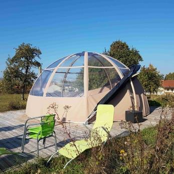 Location - Tente Bulle : Coupole Sous Les Étoiles - Camping du Mettey****
