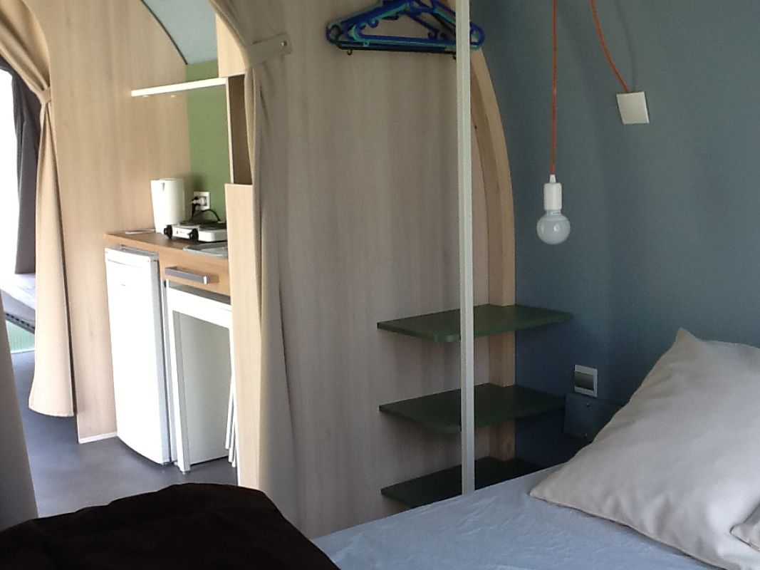 Mietunterkunft - Coco Sweet - 2 Schlafzimmer - 16.75M² - - Camping les Fontaines