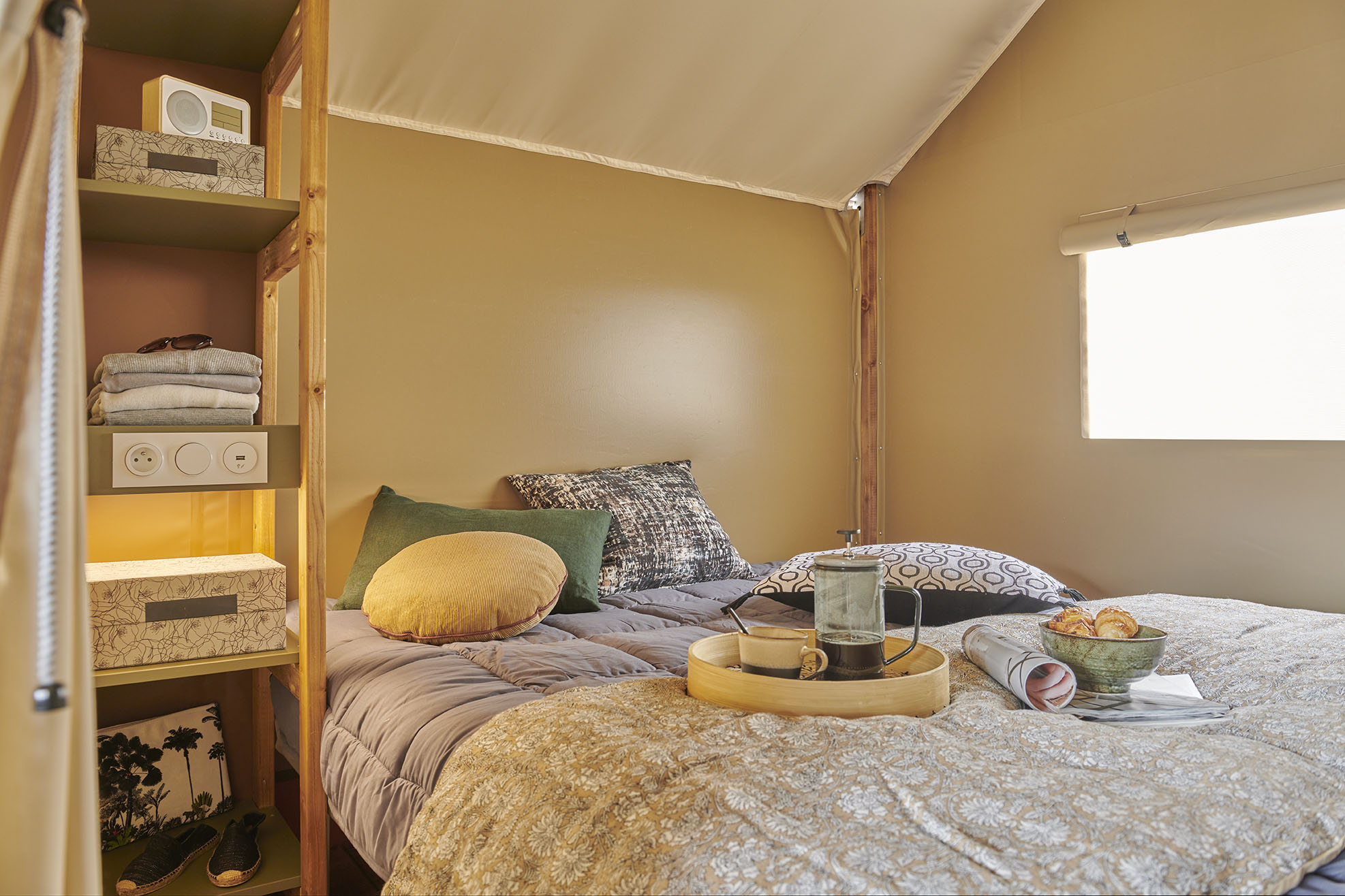 Location - Wood Lodge Confort 30 M² (2 Chambres) - Avec Sanitaire - Flower Camping La Sagne