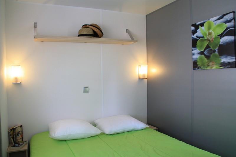 Accommodation - Chalet Bien-Etre 3 Bedrooms 29,7M² With Half-Covered Wooden Terrace - Camping Au Pigeonnier
