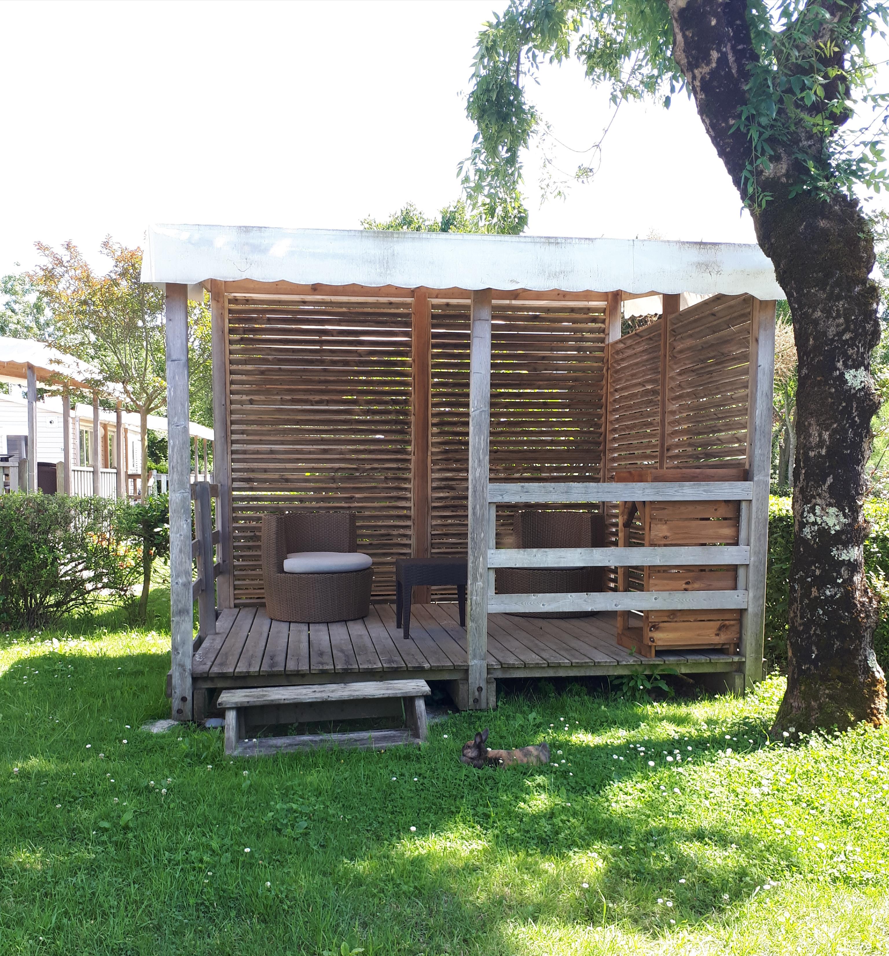 Accommodation - Chalet Super Premium Espace, 2 Bedrooms, Air-Conditioning, 32M² - Camping Au Pigeonnier