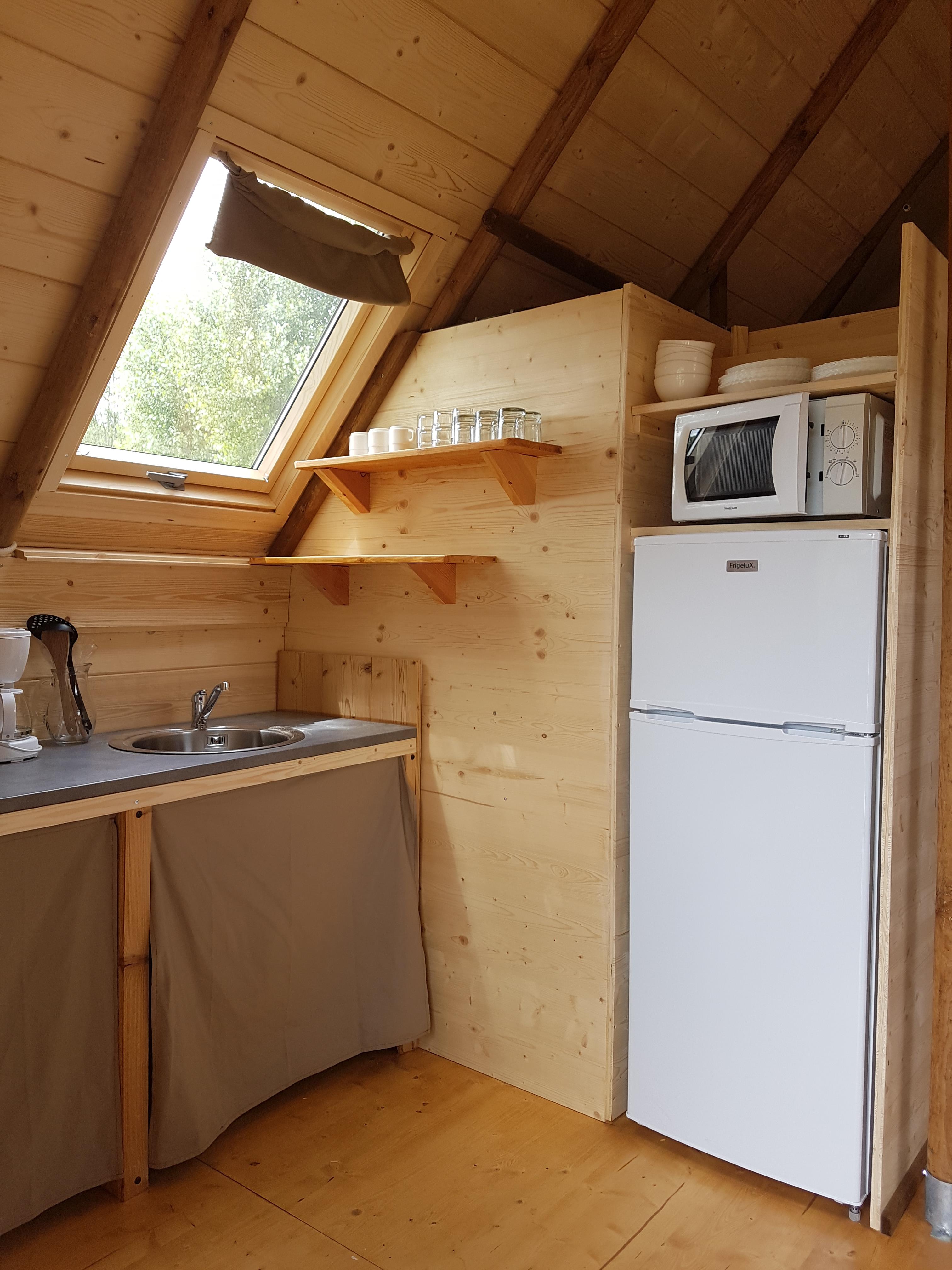 Location - Tente Lodge Canadienne 24M² 2 Chambres + Mezzanine. - Camping Les Auches