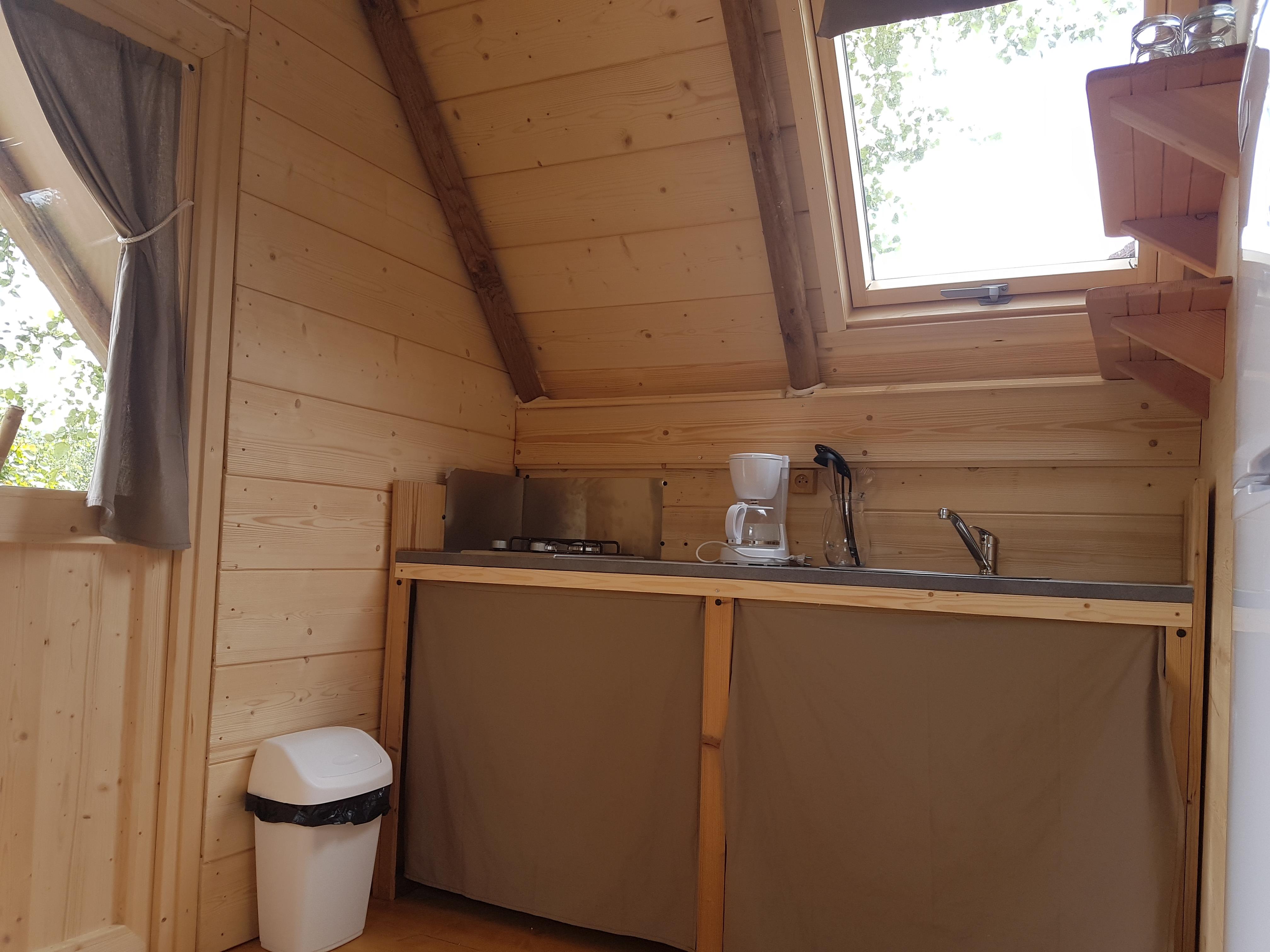 Location - Tente Lodge Canadienne 24M² 2 Chambres + Mezzanine. - Camping Les Auches